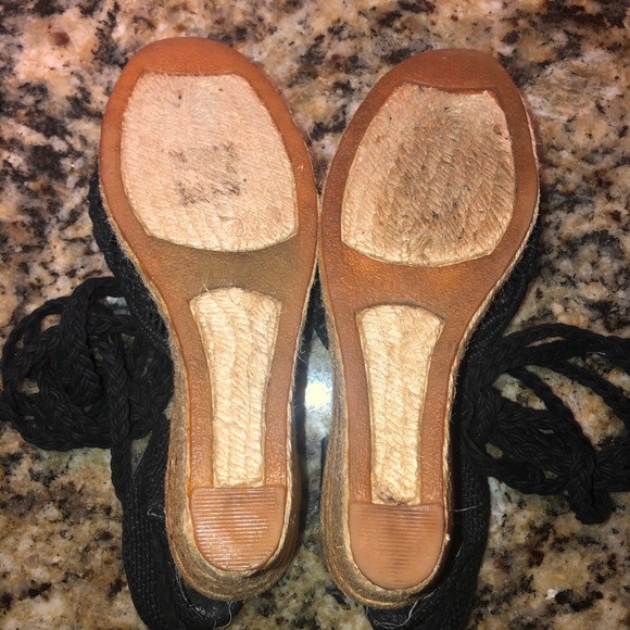 Tribeca by Kenneth Cole Wrap Espadrilles - Picture 6 of 7